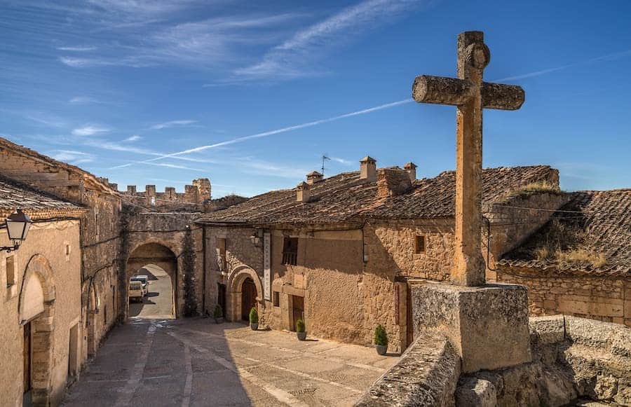 Los pueblos de Segovia más bonitos para una escapada en coche - Blog - Chamautocar - Alquiler de Vehículos